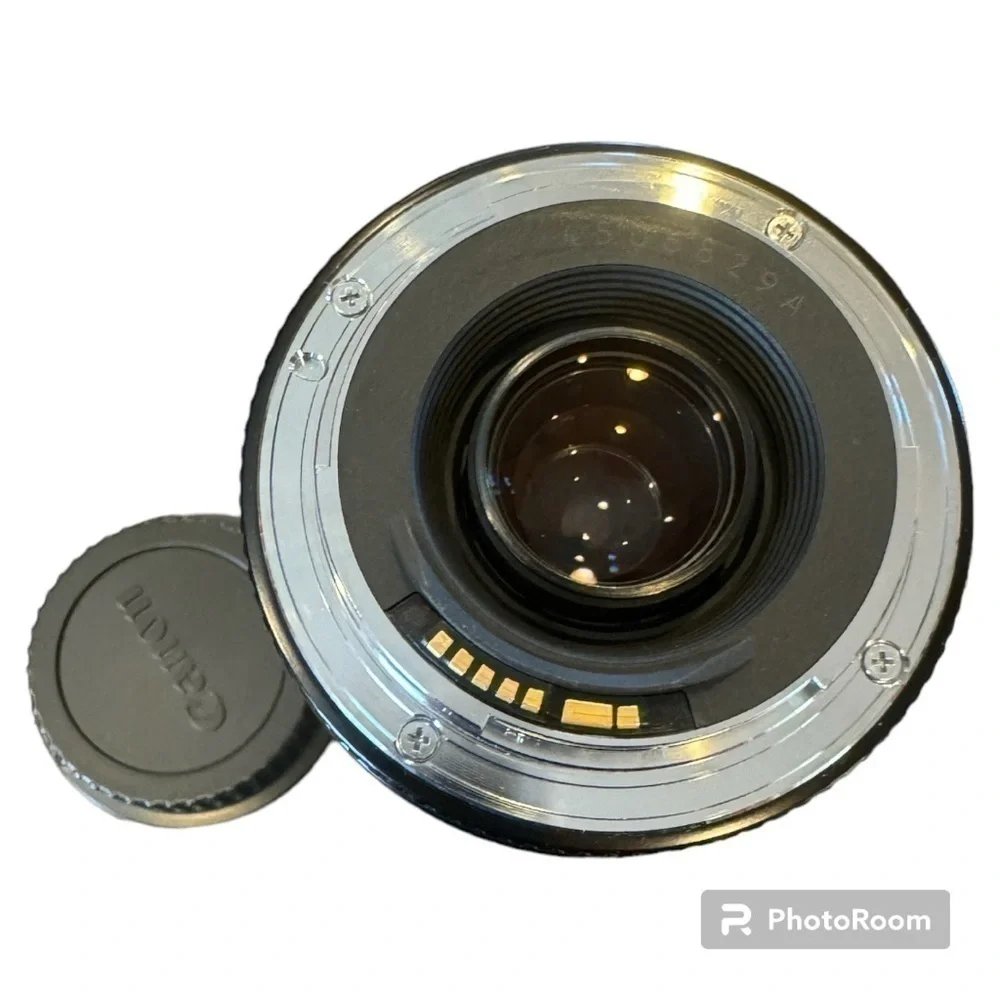 Cannon EF 75-300mm f/4-5.6 Ultasonic compact zoom lens with haze filter
